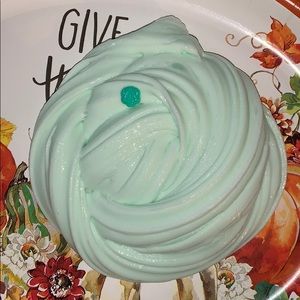 Peppermint scented just like the name.